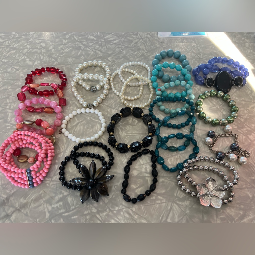 26 Beaded Vintage Bracelet Lot-Resell